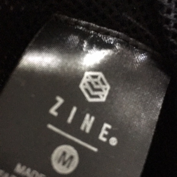 Zummies Zine Men’s reflective windbreaker Hoodie. Medium - Picture 10 of 10